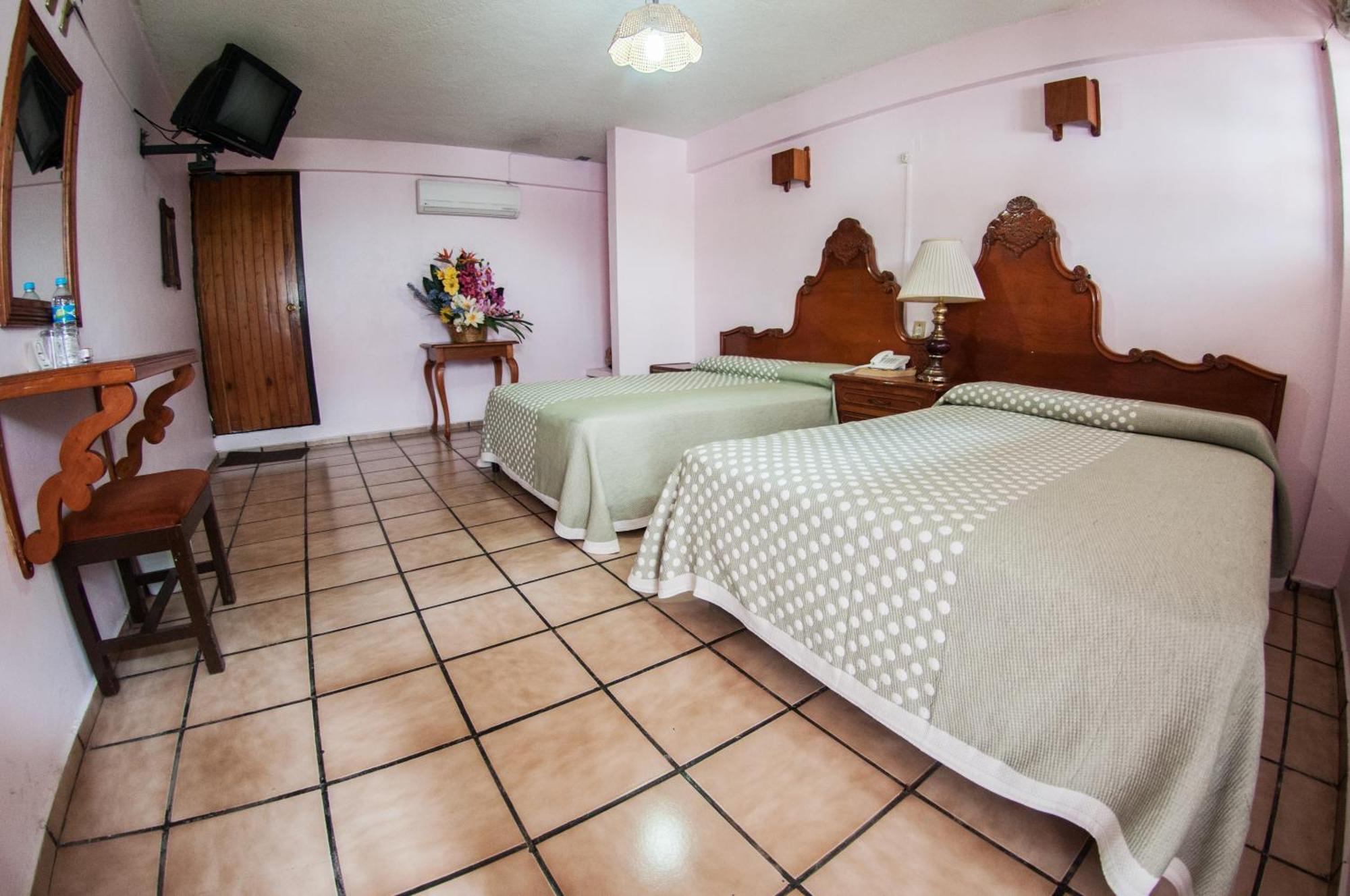 Hotel Michelle San Andres Tuxtla Exterior photo